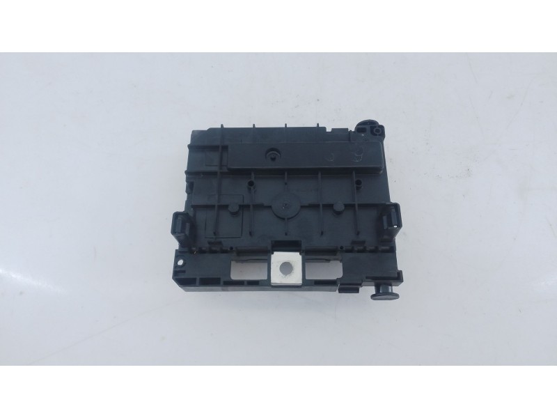 Recambio de caja reles / fusibles para citroën c4 picasso i monospace (ud_) 1.6 hdi 110 referencia OEM IAM 9675877980  E3-B2-29-
