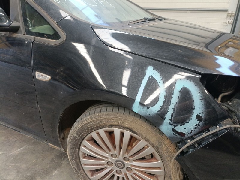 Recambio de aleta delantera derecha para opel astra j (p10) 1.6 cdti (68) referencia OEM IAM   