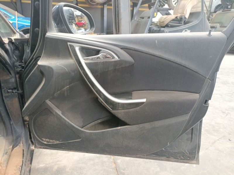 Recambio de guarnecido puerta delantera derecha para opel astra j (p10) 1.6 cdti (68) referencia OEM IAM   