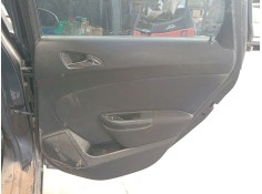 GUARNECIDO PUERTA TRASERA DERECHA 
