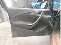 GUARNECIDO PUERTA DELANTERA IZQUIERDA 