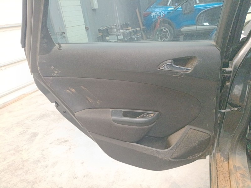 Recambio de guarnecido puerta trasera izquierda para opel astra j (p10) 1.6 cdti (68) referencia OEM IAM   