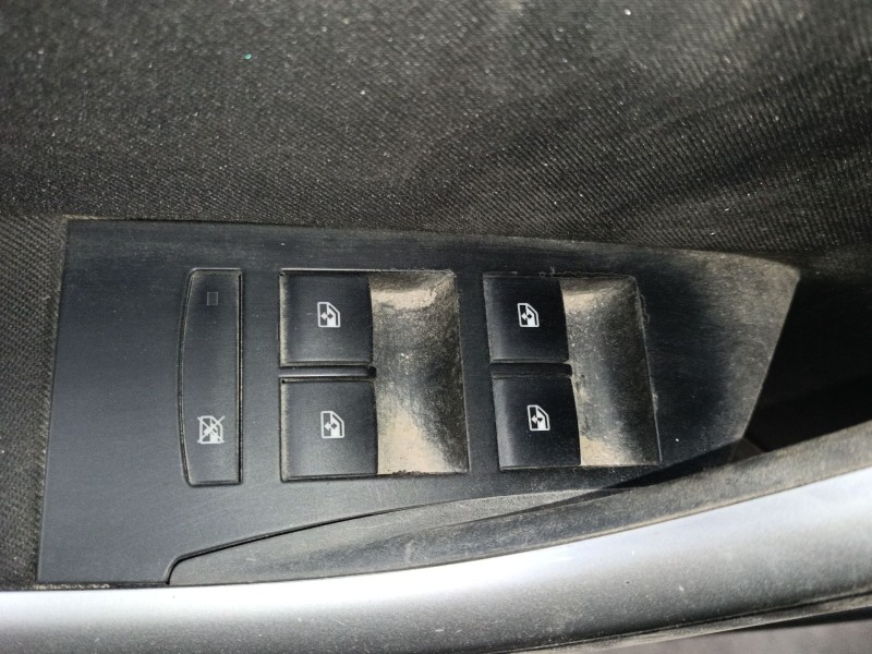 Recambio de mando elevalunas delantero izquierdo para opel astra j (p10) 1.6 cdti (68) referencia OEM IAM   