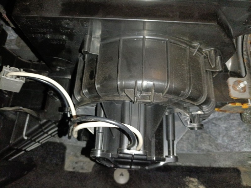 Recambio de ventilador calefaccion para opel astra j (p10) 1.6 cdti (68) referencia OEM IAM 25020140  