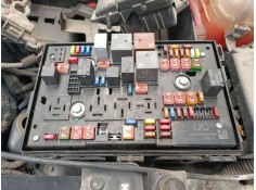 Recambio de caja reles / fusibles para opel astra j (p10) 1.6 cdti (68) referencia OEM IAM 13368645  