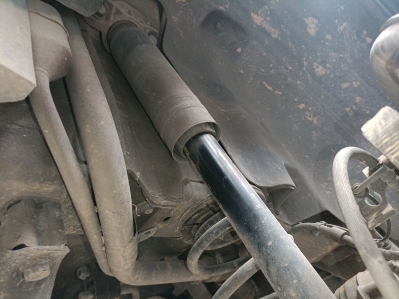 Recambio de amortiguador trasero derecho para opel astra j (p10) 1.6 cdti (68) referencia OEM IAM   