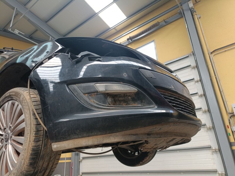 Recambio de paragolpes delantero para opel astra j (p10) 1.6 cdti (68) referencia OEM IAM   