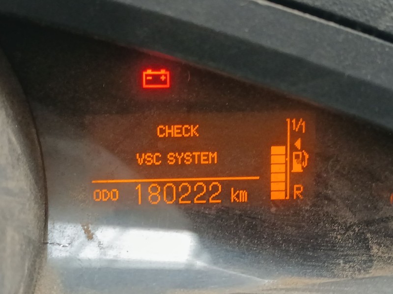 toyota verso (_r2_) del año 2012