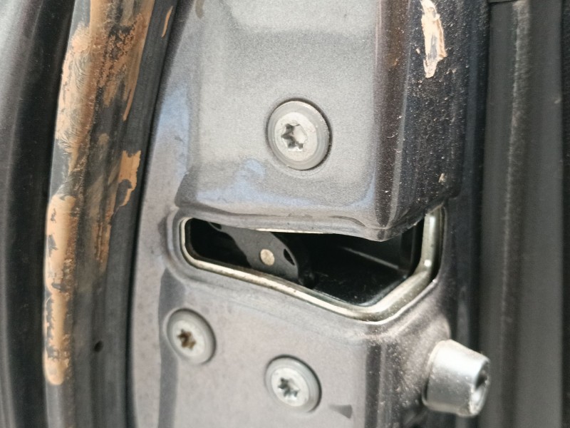 Recambio de cerradura puerta trasera izquierda para toyota verso (_r2_) 2.0 d-4d (aur20_) referencia OEM IAM   
