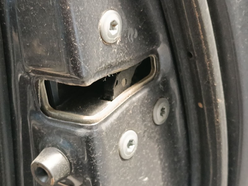 Recambio de cerradura puerta trasera derecha para toyota verso (_r2_) 2.0 d-4d (aur20_) referencia OEM IAM   
