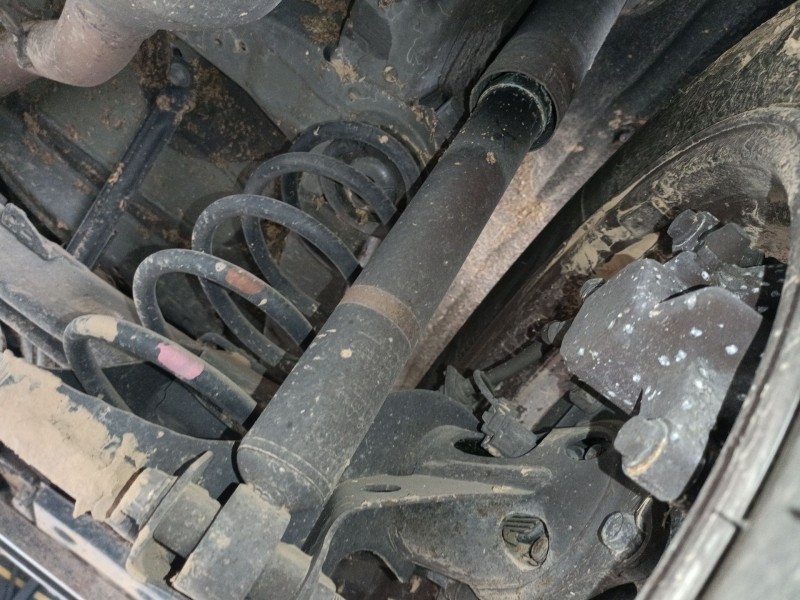 Recambio de amortiguador trasero derecho para toyota verso (_r2_) 2.0 d-4d (aur20_) referencia OEM IAM   