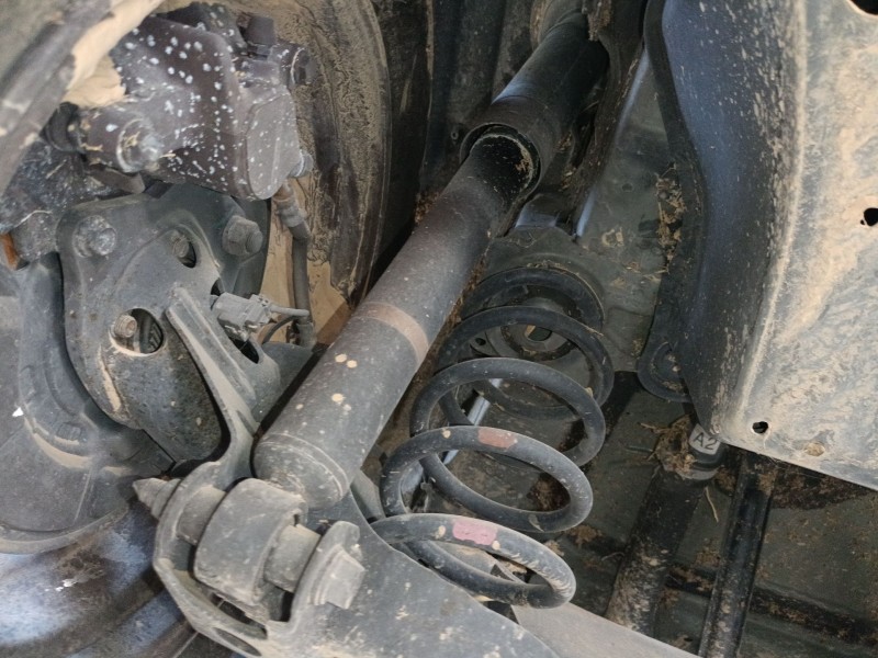 Recambio de amortiguador trasero izquierdo para toyota verso (_r2_) 2.0 d-4d (aur20_) referencia OEM IAM   