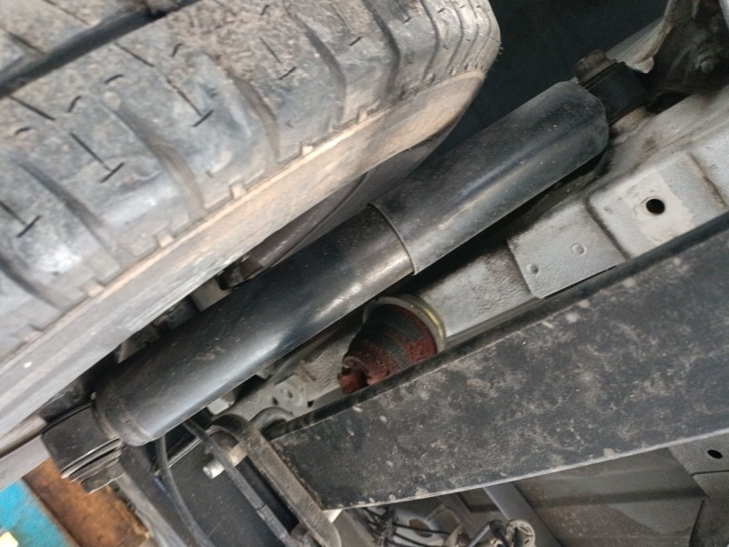 Recambio de amortiguador trasero izquierdo para citroën jumper ii furgoneta (244) 2.8 hdi referencia OEM IAM   