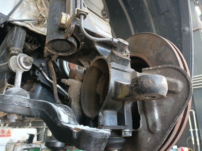Recambio de mangueta delantera derecha para citroën jumper ii furgoneta (244) 2.8 hdi referencia OEM IAM   