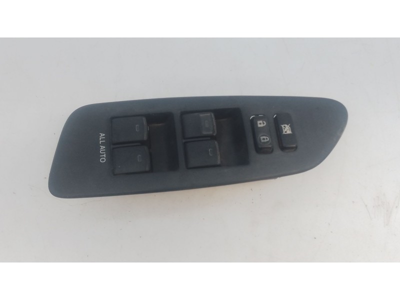 Recambio de mando elevalunas delantero izquierdo para toyota auris active referencia OEM IAM   