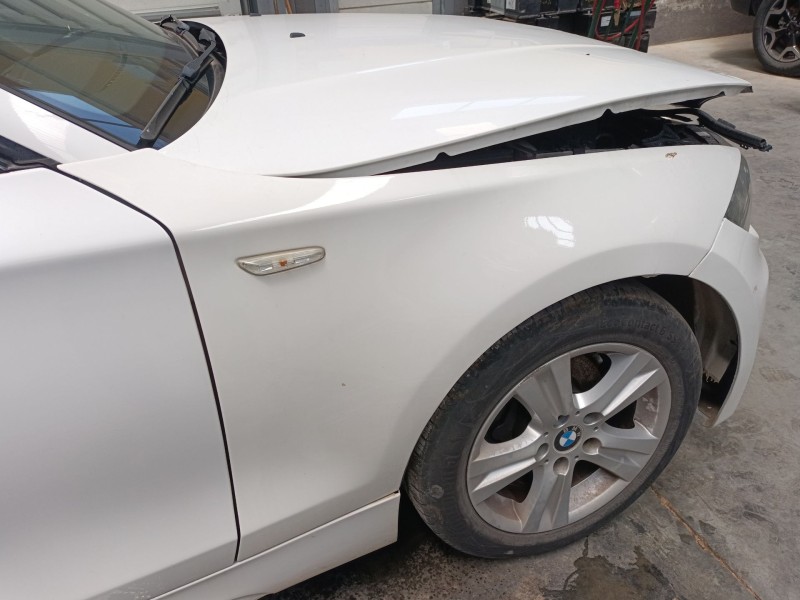 Recambio de aleta delantera derecha para bmw 1 (e81) 116 d referencia OEM IAM   