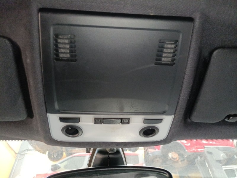 Recambio de luz interior para bmw 1 (e81) 116 d referencia OEM IAM   