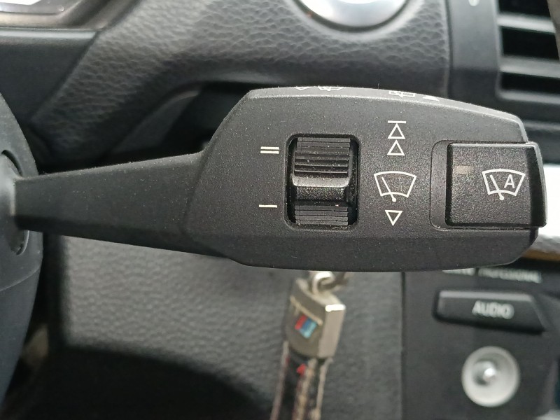 Recambio de mando limpia para bmw 1 (e81) 116 d referencia OEM IAM   