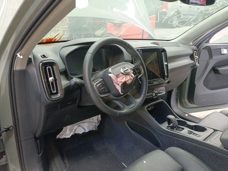 volvo xc40 (536) del año 2022