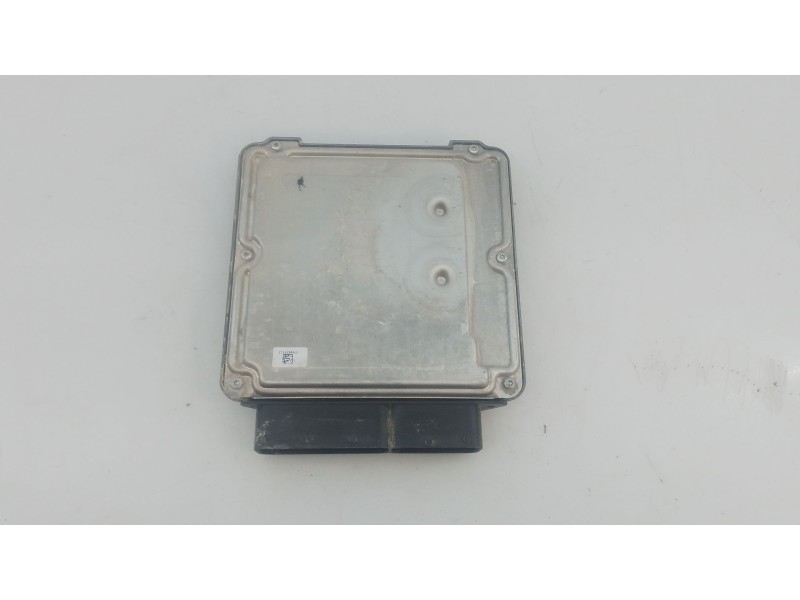 Recambio de centralita motor uce para seat leon (5f1) 1.6 tdi referencia OEM IAM 04L907309B 0281018510 