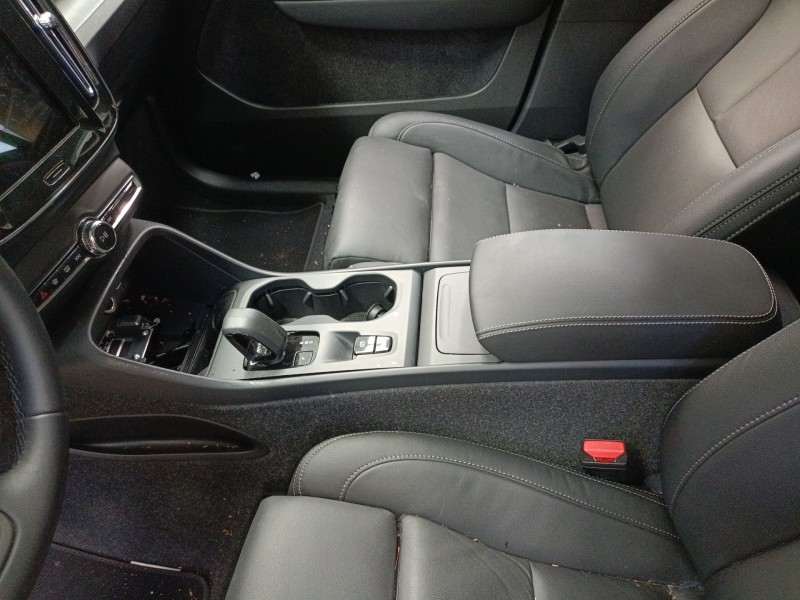 Recambio de consola central para volvo xc40 (536) b3 mild-hybrid referencia OEM IAM   