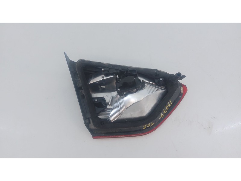 Recambio de piloto trasero derecho porton para opel crossland x / crossland (p17, p2qo) 1.2 (75) referencia OEM IAM   