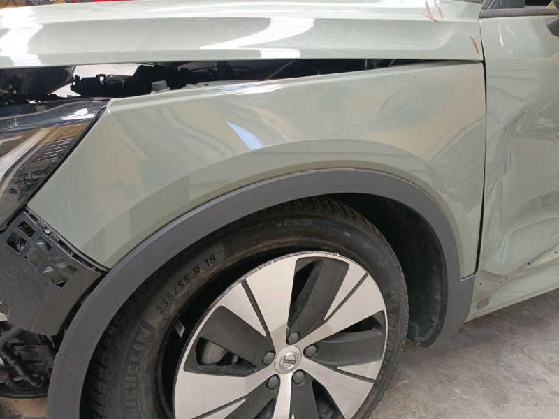 Recambio de aleta delantera izquierda para volvo xc40 (536) b3 mild-hybrid referencia OEM IAM   