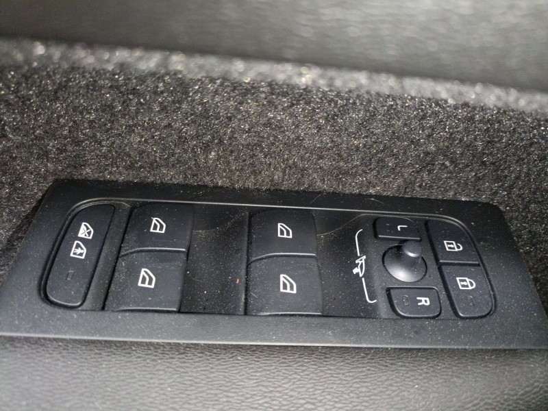 Recambio de mando elevalunas delantero izquierdo para volvo xc40 (536) b3 mild-hybrid referencia OEM IAM   