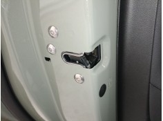 CERRADURA PUERTA TRASERA IZQUIERDA 