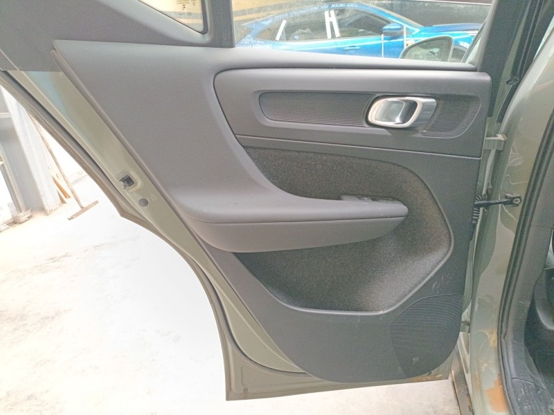Recambio de guarnecido puerta trasera izquierda para volvo xc40 (536) b3 mild-hybrid referencia OEM IAM   