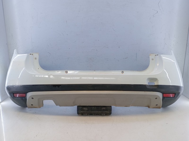 Recambio de paragolpes trasero para dacia duster ambience 4x2 referencia OEM IAM   