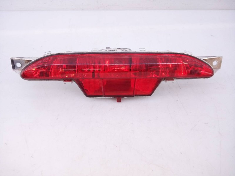 Recambio de luz central de freno para peugeot 208 style referencia OEM IAM 9674308980  E1-A4-43-1