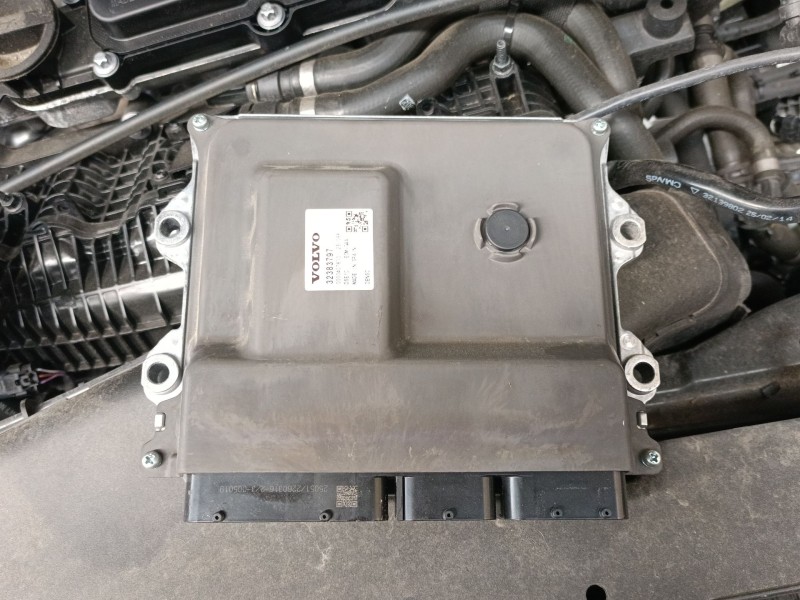Recambio de centralita motor uce para volvo xc40 (536) b3 mild-hybrid referencia OEM IAM 32383797  
