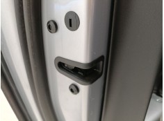 CERRADURA PUERTA TRASERA IZQUIERDA 
