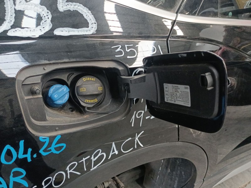 Recambio de tapa exterior combustible para audi q3 sportback (f3n) 35 tdi referencia OEM IAM   