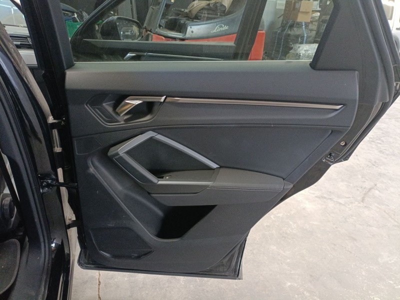 Recambio de guarnecido puerta trasera derecha para audi q3 sportback (f3n) 35 tdi referencia OEM IAM   
