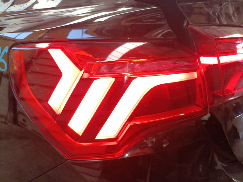 Recambio de piloto trasero izquierdo para audi q3 sportback (f3n) 35 tdi referencia OEM IAM   