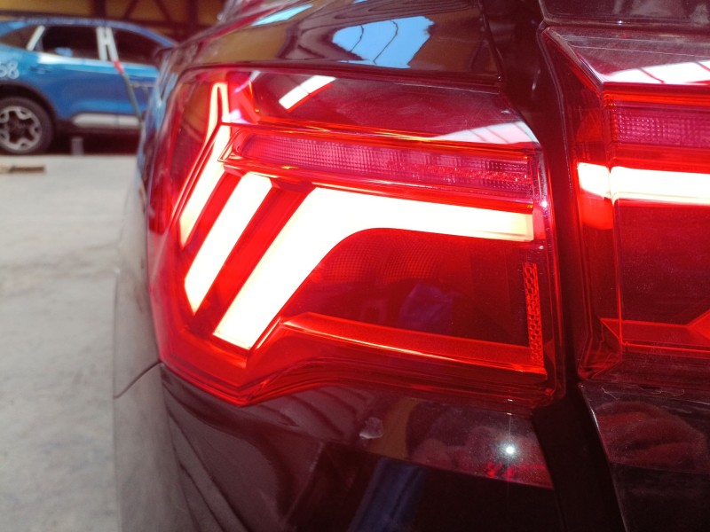 Recambio de piloto trasero izquierdo para audi q3 sportback (f3n) 35 tdi referencia OEM IAM   