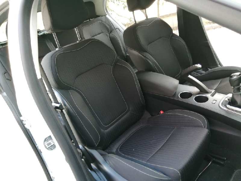 renault megane iv berlina 5p del año 2016