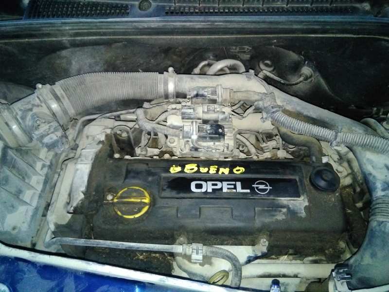 opel meriva del año 2004