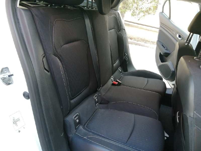 renault megane iv berlina 5p del año 2016
