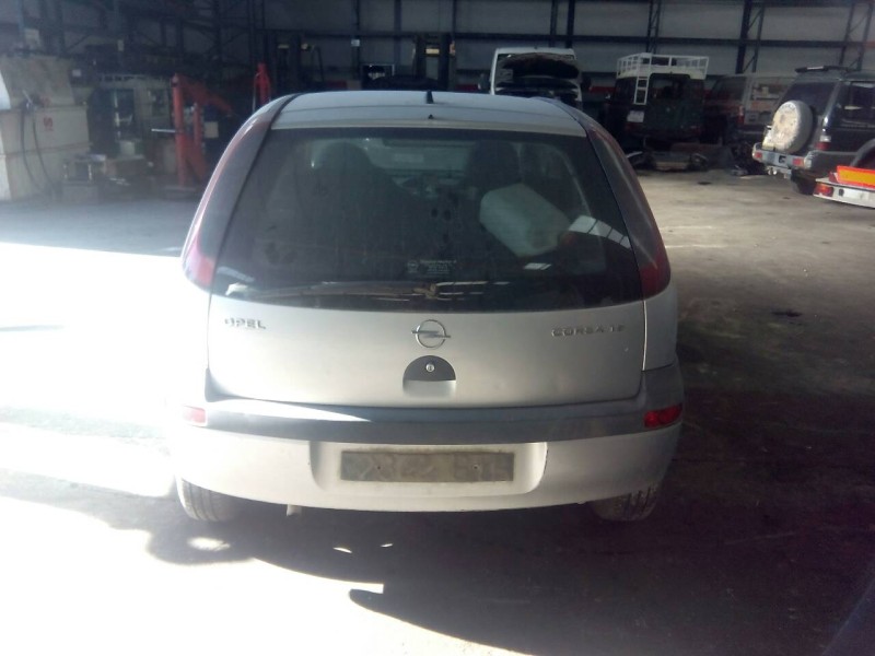 opel corsa c del año 2002