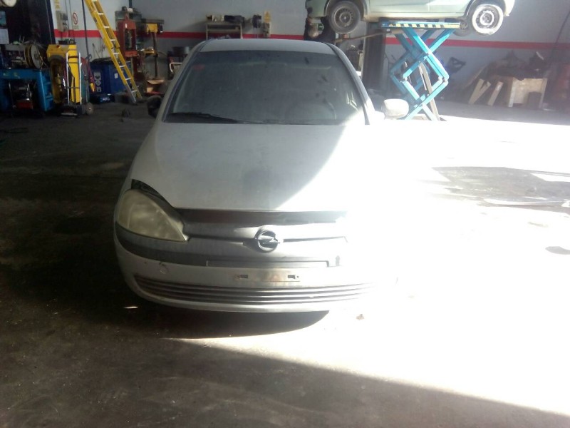 opel corsa c del año 2002
