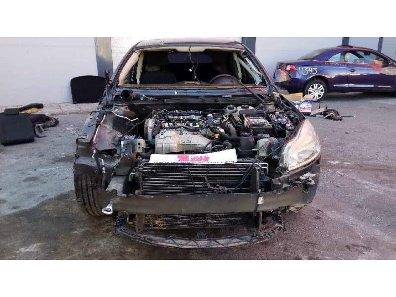 opel insignia berlina del año 2010