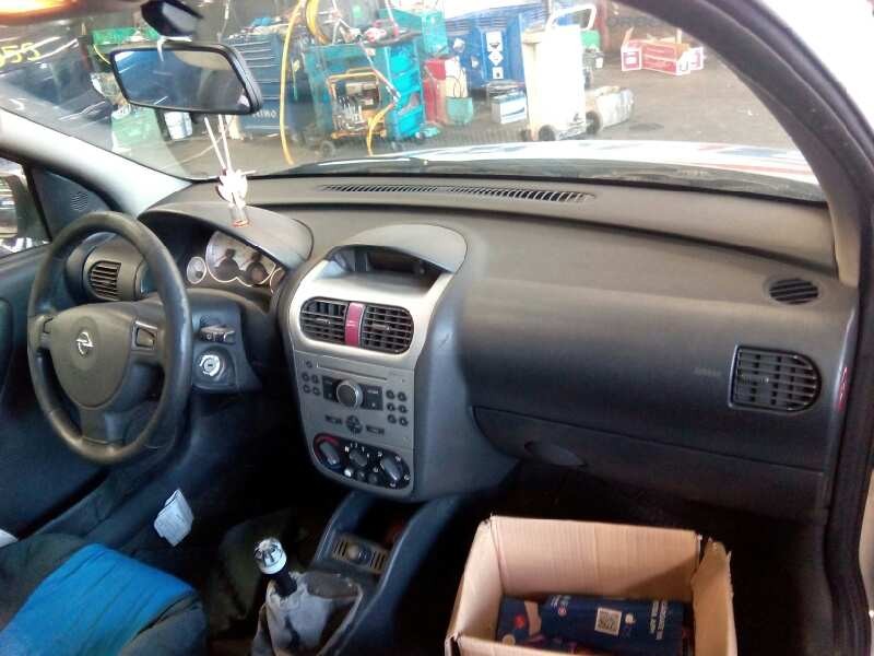 opel corsa c del año 2006