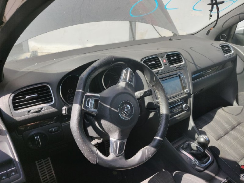 volkswagen golf vi (5k1) del año 2010