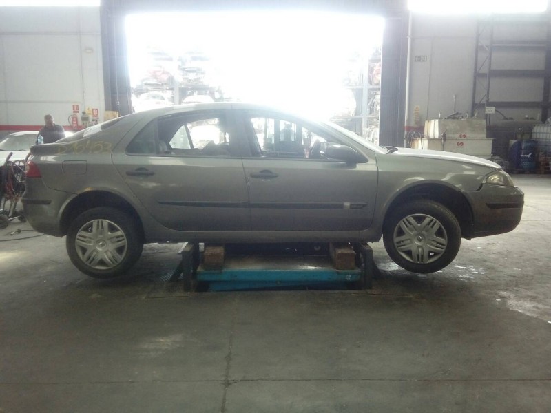 renault laguna ii (bg0) del año 2006