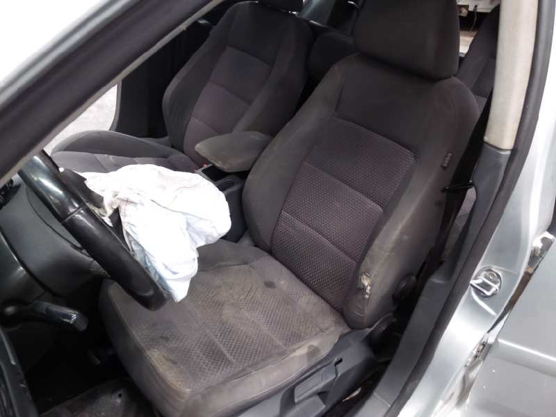 volkswagen golf v berlina (1k1) del año 2007
