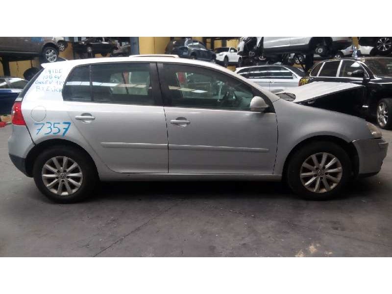 volkswagen golf v berlina (1k1) del año 2007