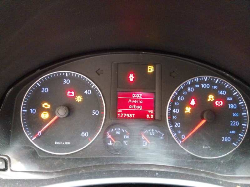 volkswagen golf v berlina (1k1) del año 2007